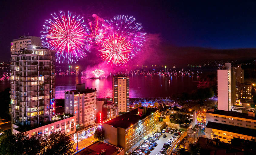 Celebration of Light 2022 - lễ hội pháo hoa ở Vancouver
